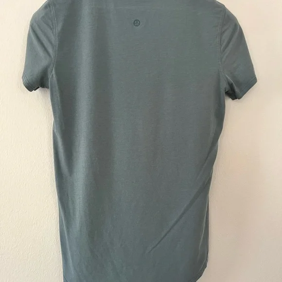 lululemon love T-shirt in sea glass, size small - Picture 2 of 4